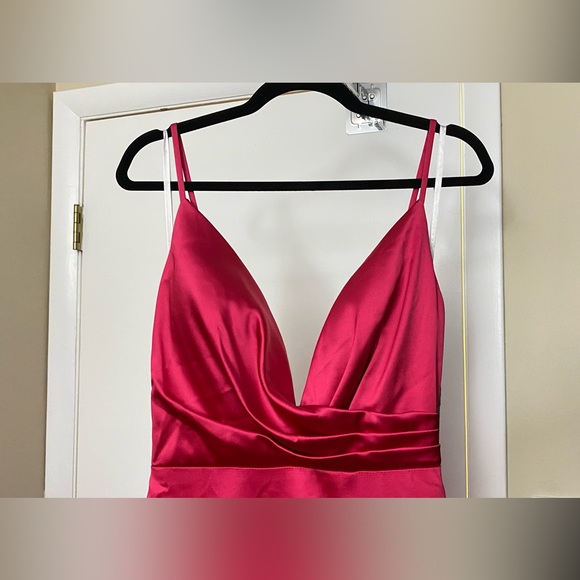 NWT Ieena for Max Duggal 26264 Plunge Faux Wrap Neck Gown in Fuchsia Size 4 - Picture 8 of 11